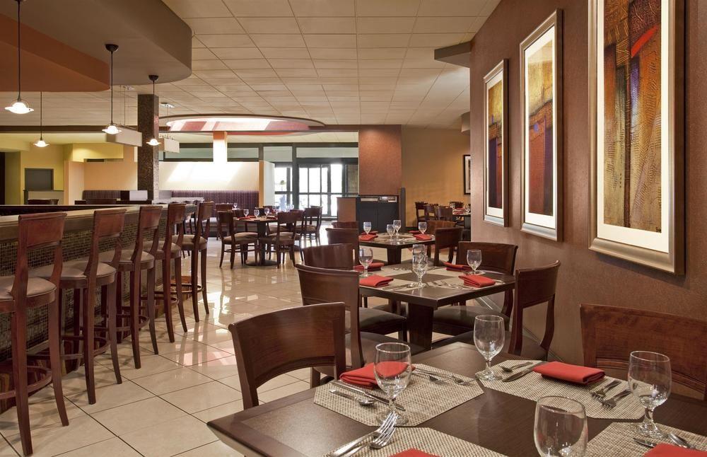 Four Points By Sheraton Milwaukee North Shore Brown Deer Eksteriør billede