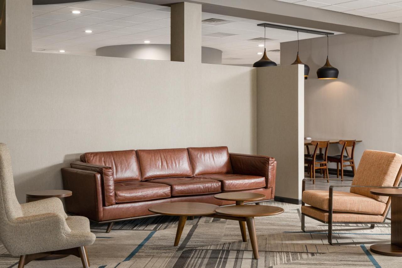 Four Points By Sheraton Milwaukee North Shore Brown Deer Eksteriør billede