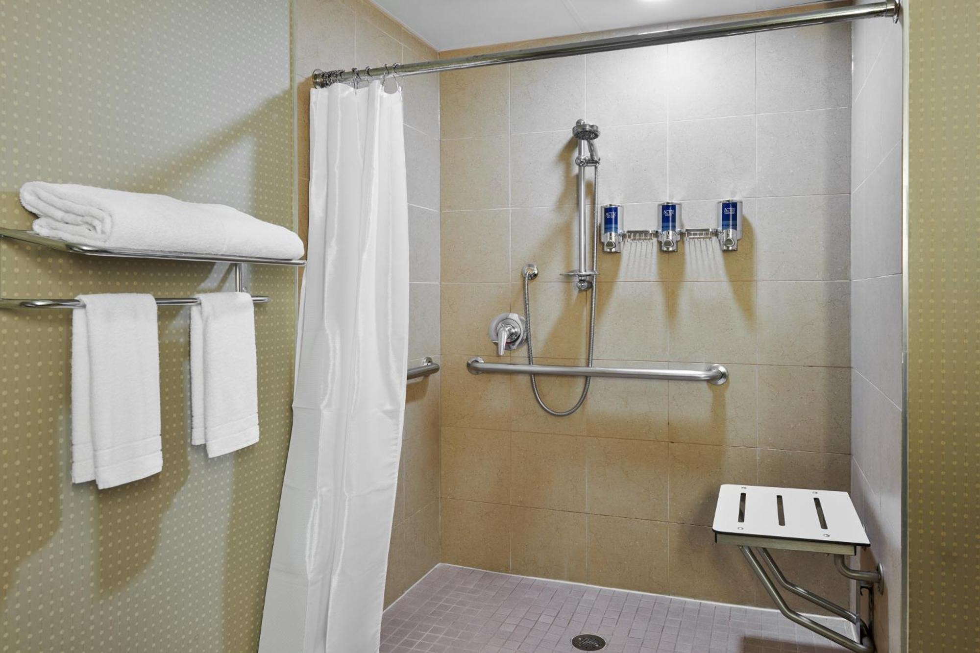 Four Points By Sheraton Milwaukee North Shore Brown Deer Eksteriør billede